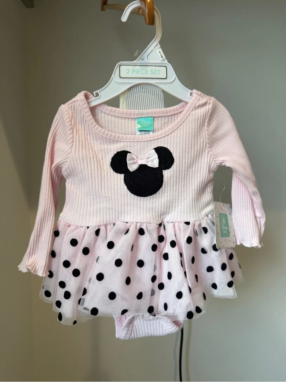 NWT, Disney Pink Baby Girl Minnie-Inspired Long Sleeve Tulle Skirt onesie, 0-3m